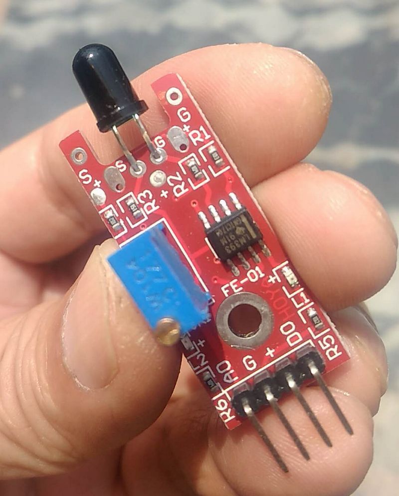  「雕爷学编程」Arduino动手做（09）——火焰传感器模块