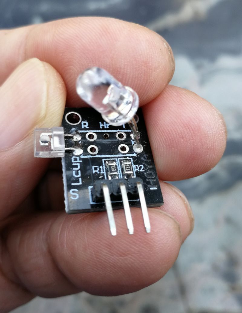  「雕爷学编程」Arduino动手做（15）---手指侦测心跳传感器